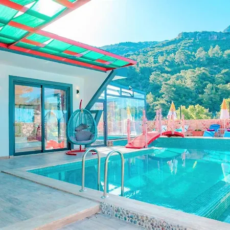 Вілла Adalya Каш